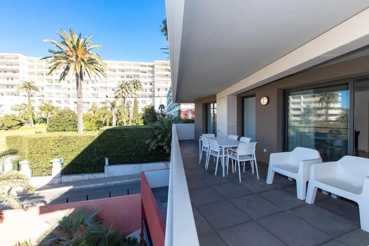 Renovated 2-Br Apartment With Terrace And Pool Cannes